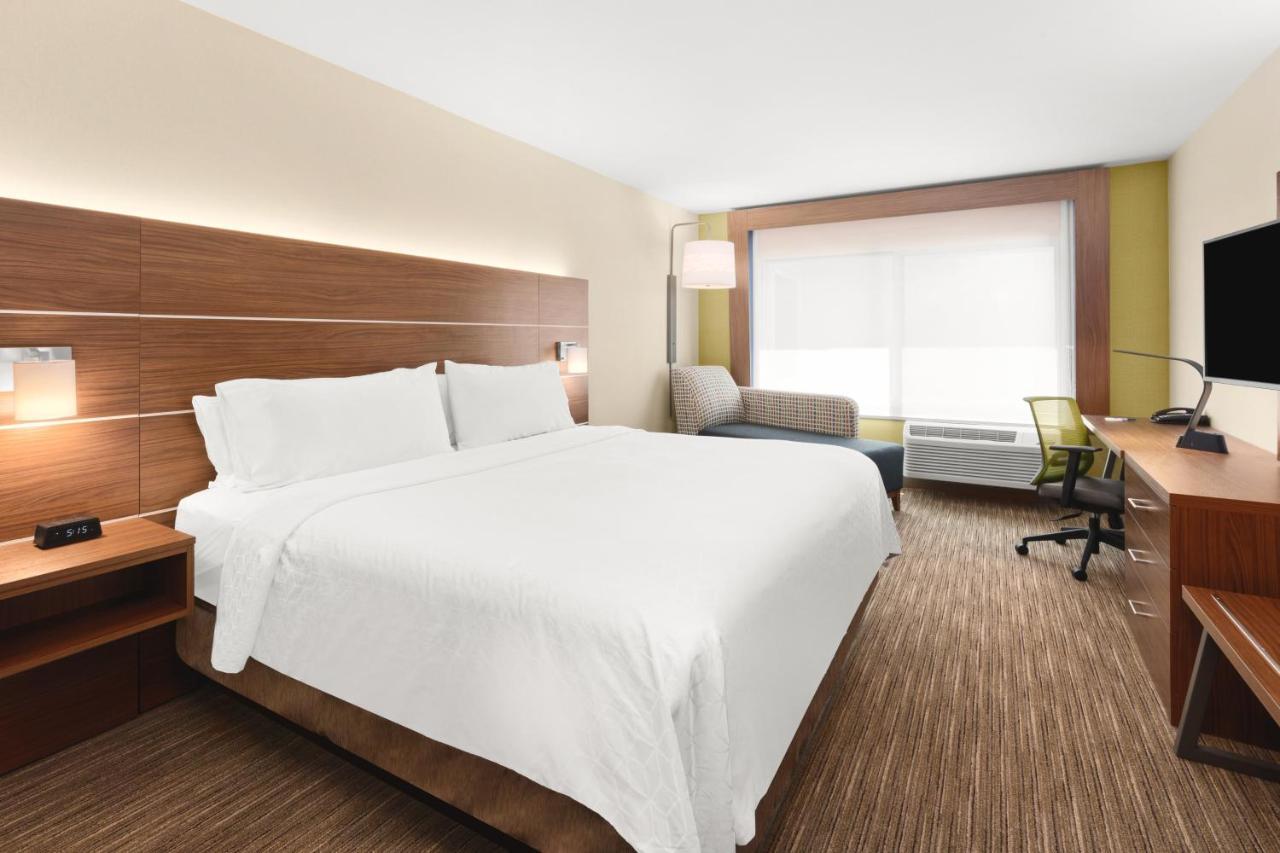 Holiday Inn Express & Suites - Suisun City, An Ihg Hotel Exterior photo